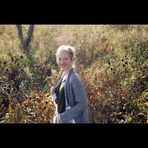 Meet your Posher, Andrea